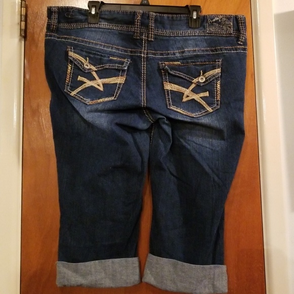 amethyst capri jeans